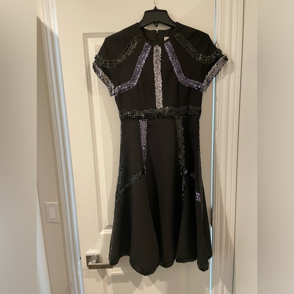 Beautiful Miri couture short sleeve knee length black with sequin details dress - Picture 1 of 2